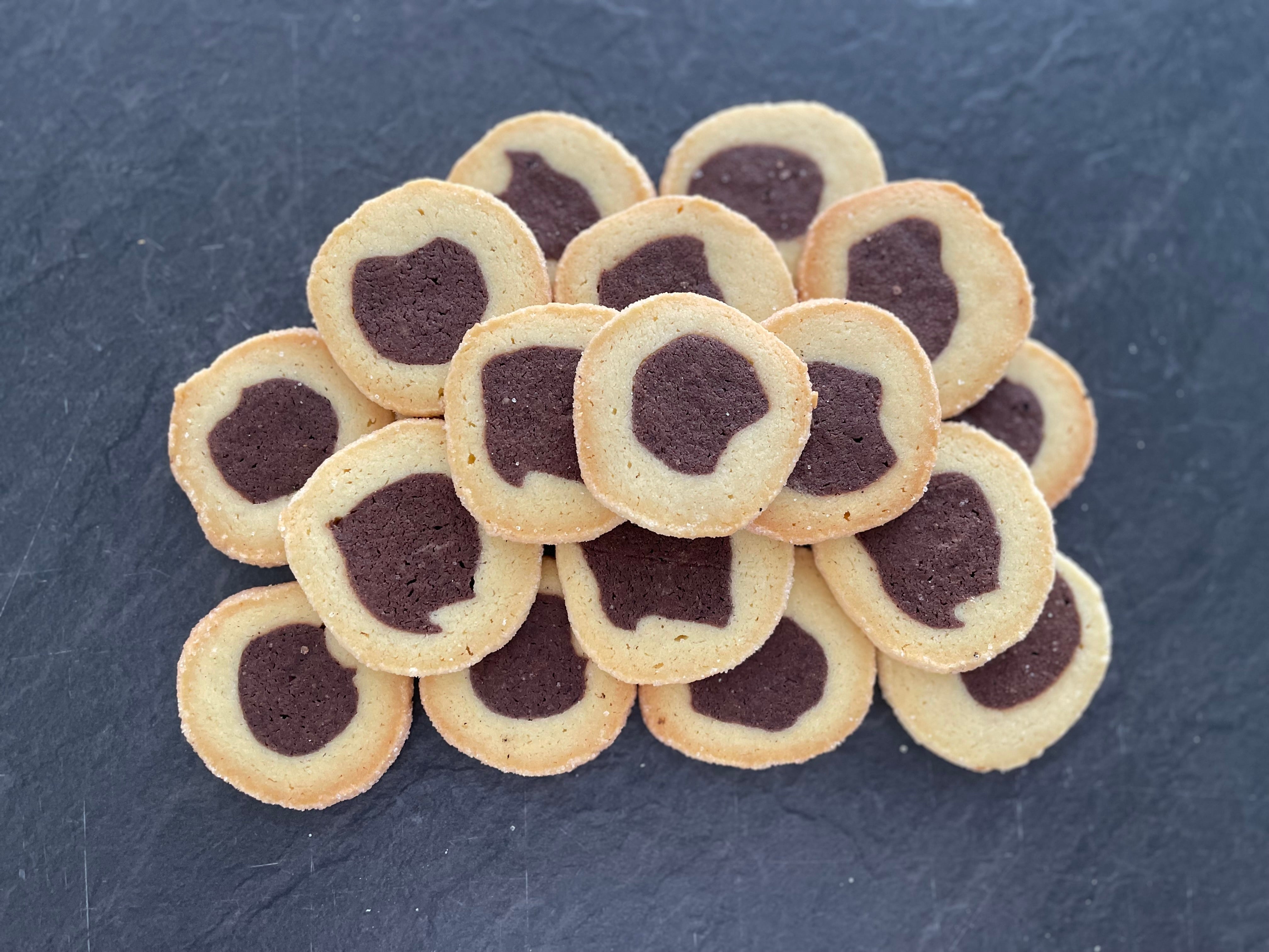 Buttergebäck Schwarz-Weiß & Kekse bestellen! – Stollenmanufaktur Erzgebirge Buttergebäck Schwarz-Weiß & Kekse bestellen! – Stollenmanufaktur Erzgebirge