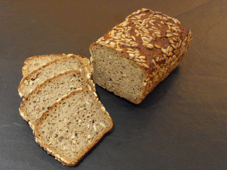 Sonnenblumenkernbrot 100% Roggen eigene Herstellung