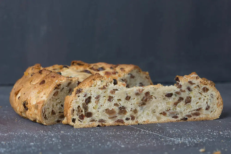 Rosinenstollen ungezuckert eigene Herstellung