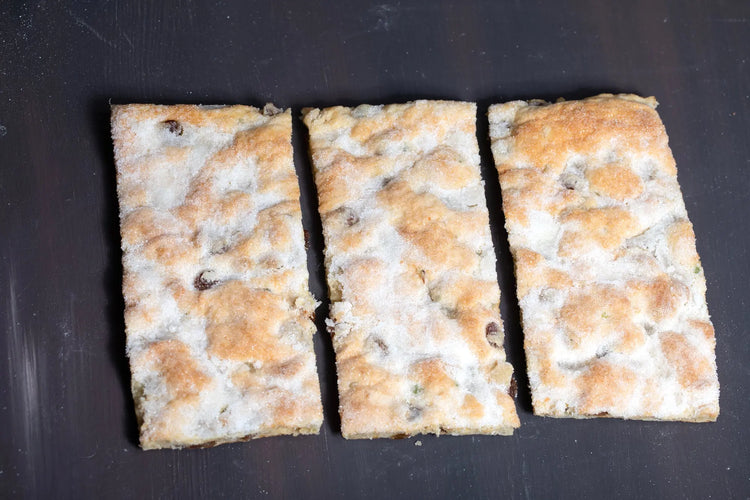 Stollenteigkuchen (Stück) eigene Herstellung